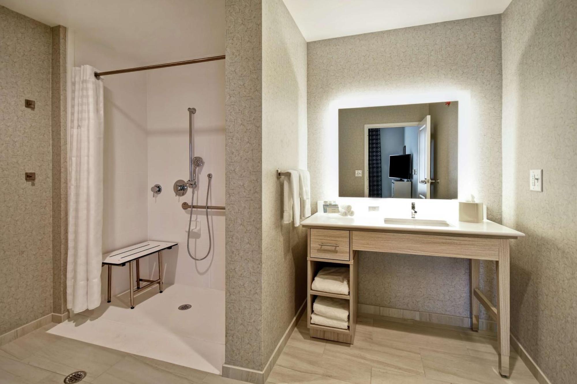 Homewood Suites By Hilton Greenville Downtown Экстерьер фото